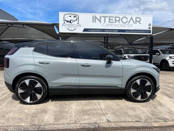 VOLVO EX30 69 KW ELÉTRICO ULTRA